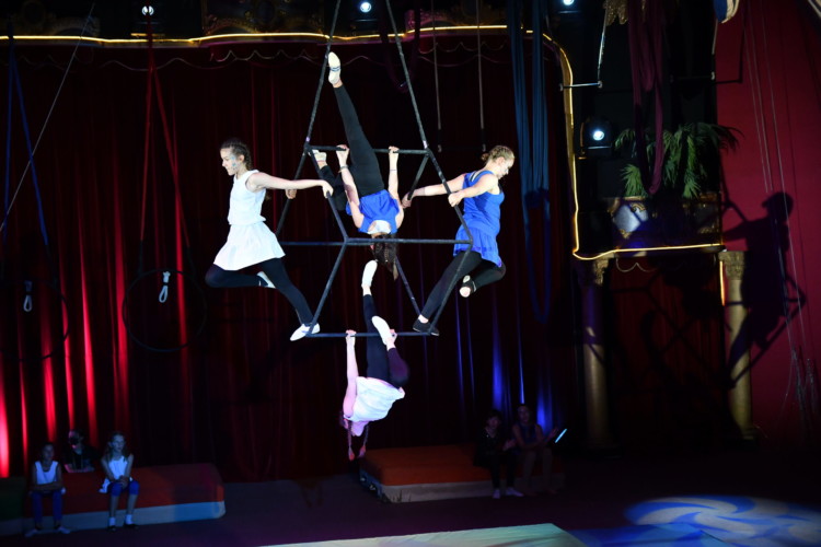 Kali, Fanny, Emilie, Romane